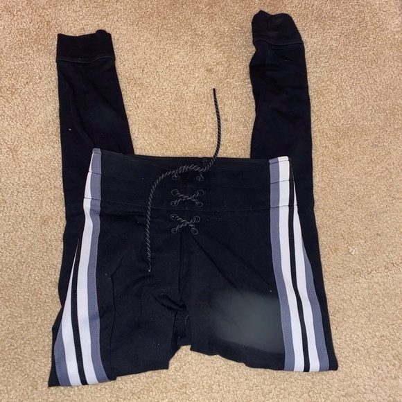 PINK Victoria's Secret Pants - PINK varsity leggings